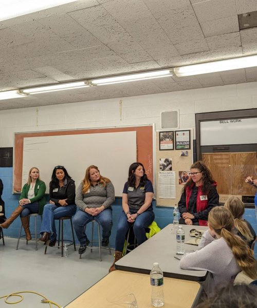 women-in-building-8-1152x1152